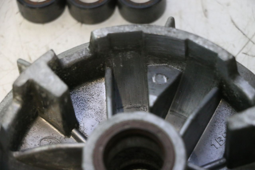 photo de VARIATOR YAMAHA XMAX X-MAX 125 (2006 - 2009) - Technical close-up