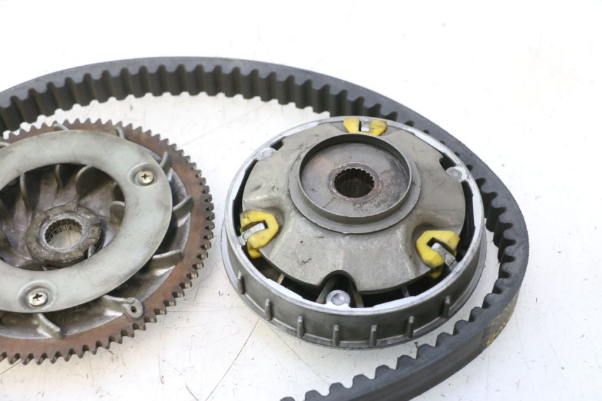 photo de VARIATOR PIAGGIO X9 EVOLUTION 125 (2003 - 2007) - Detailed visual inspection