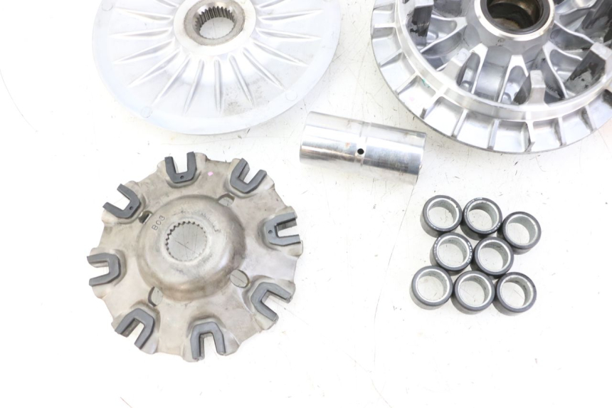 photo de VARIATOR YAMAHA YP T-MAX TMAX 530 (2017 - 2020) - Distinctive features