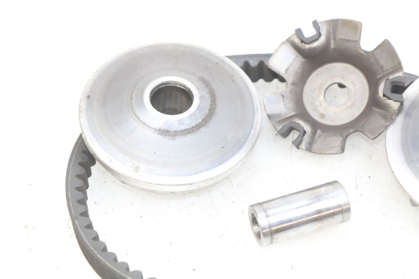 photo de VARIATOR YIYING YY125T 125 (2006 - 2014) - Technical close-up