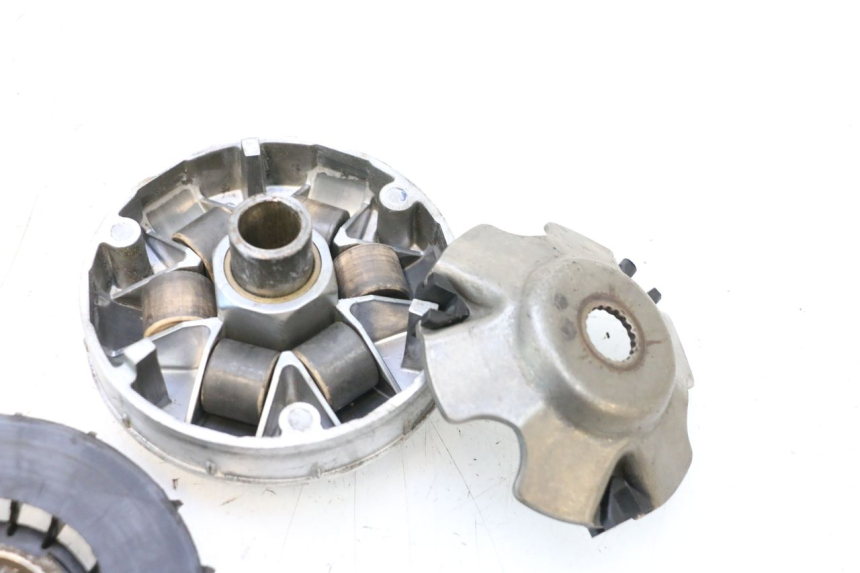photo de VARIATOR PIAGGIO ZIP 4T 50 (2018 - 2020) - Alternative perspective