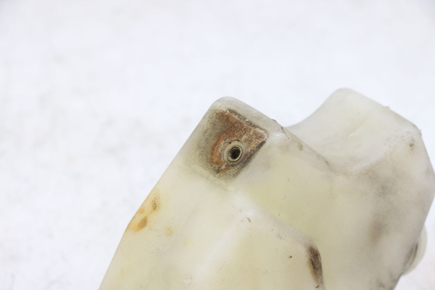 photo de COOLANT EXPANSION BOTTLE ADIVA AD3 300 (2014 - 2020) - Zoom on usage condition