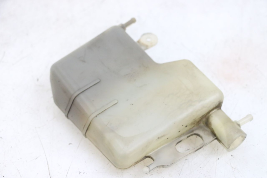 photo de COOLANT EXPANSION BOTTLE SUZUKI BURGMAN 650 (2013 - 2020) - Zoom on usage condition