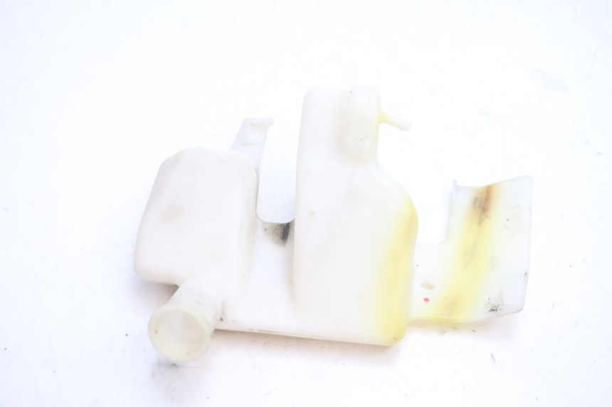 photo de COOLANT EXPANSION BOTTLE HONDA CB F HORNET 600 (2005 - 2006) - Zoom on usage condition