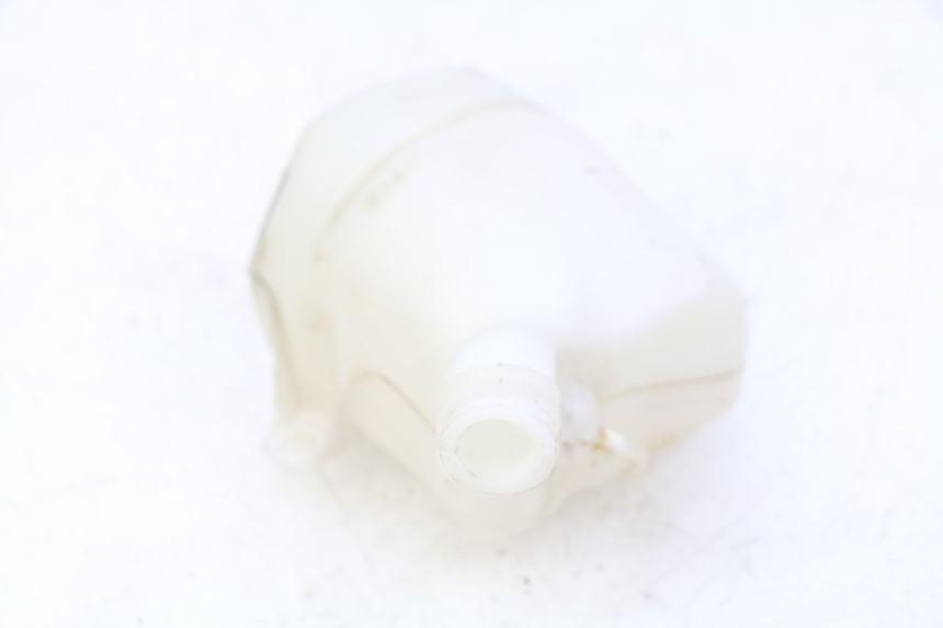 photo de EXPANSION TANK HONDA CB R 1000 (2018 - 2023) - Component detail