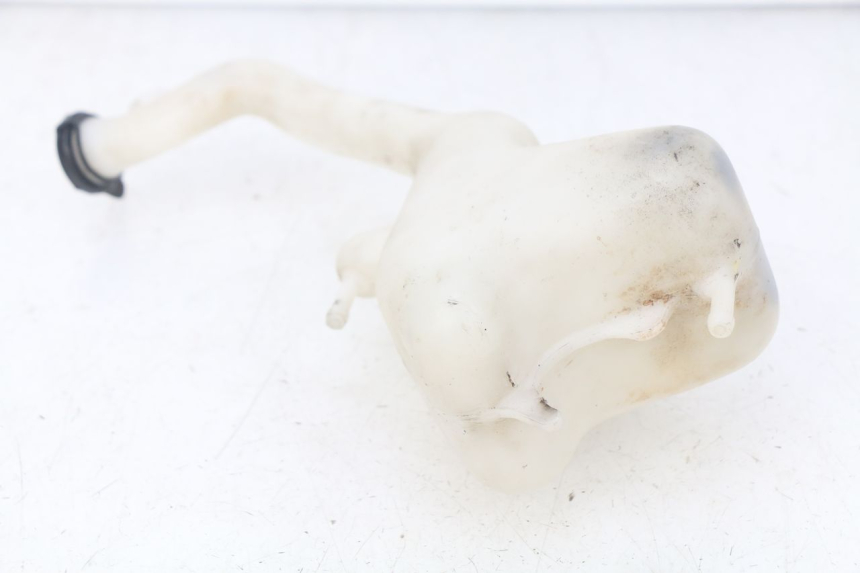 photo de COOLANT EXPANSION BOTTLE HONDA CBR R 125 (2003 - 2006) - Alternative perspective