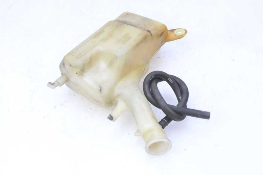 photo de EXPANSION TANK HONDA CBR RR FIREBLADE 900 (1992 - 1994) - Alternative perspective