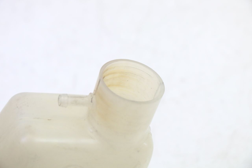 photo de COOLANT EXPANSION BOTTLE SUZUKI DL V STROM 1000 (2002 - 2007) - Alternative perspective