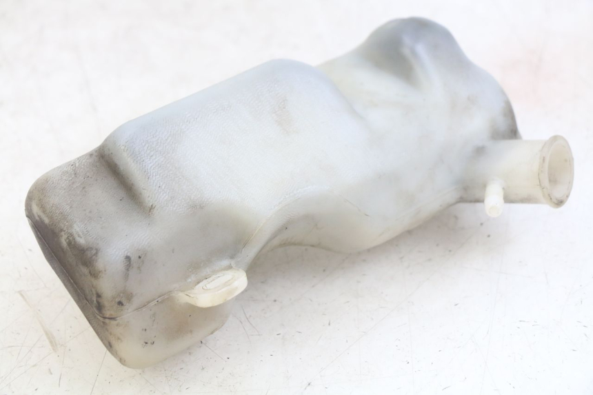 photo de EXPANSION TANK YAMAHA FZS FAZER 600 (1998 - 2001) - Technical close-up