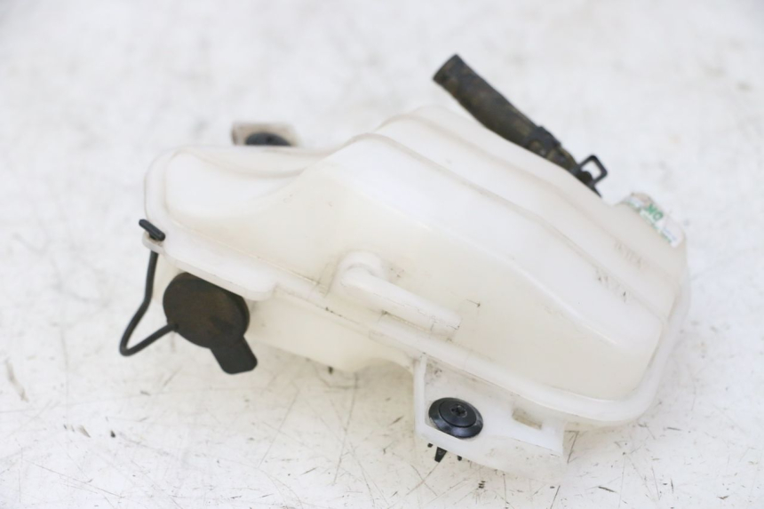 photo de COOLANT EXPANSION BOTTLE BMW G310 R 310 (2016 - 2020) - Component detail