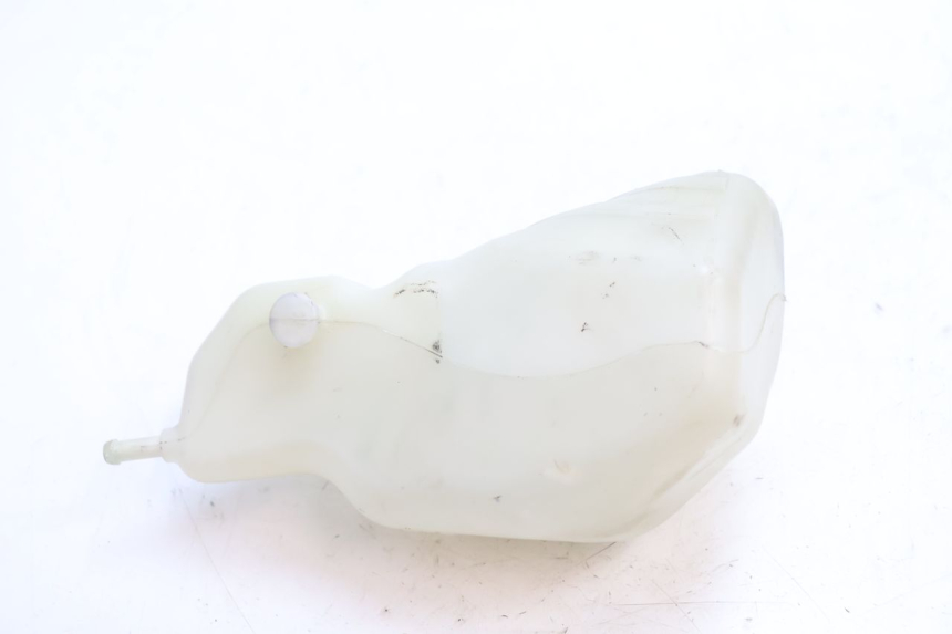 photo de COOLANT EXPANSION BOTTLE SUZUKI GSR 600 (2005 - 2012) - Technical close-up