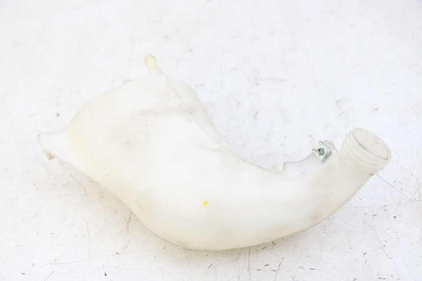 photo de EXPANSION TANK PIAGGIO MP3 500 (2014 - 2017) - Technical close-up