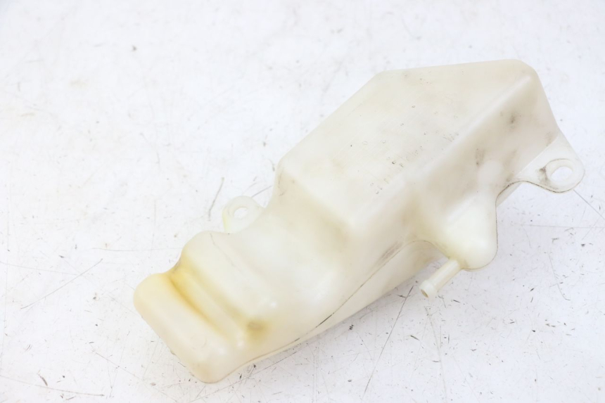 photo de COOLANT EXPANSION BOTTLE HONDA NTV DEAUVILLE ABS 700 (2007 - 2016) - Alternative perspective