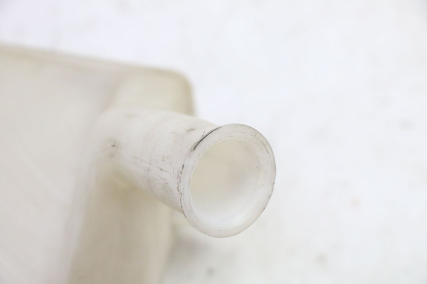 photo de COOLANT EXPANSION BOTTLE HONDA NTV DEAUVILLE 650 (2001 - 2006) - Zoom on usage condition