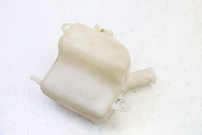 photo de COOLANT EXPANSION BOTTLE HONDA NTV DEAUVILLE 650 (2001 - 2006) - Alternative perspective