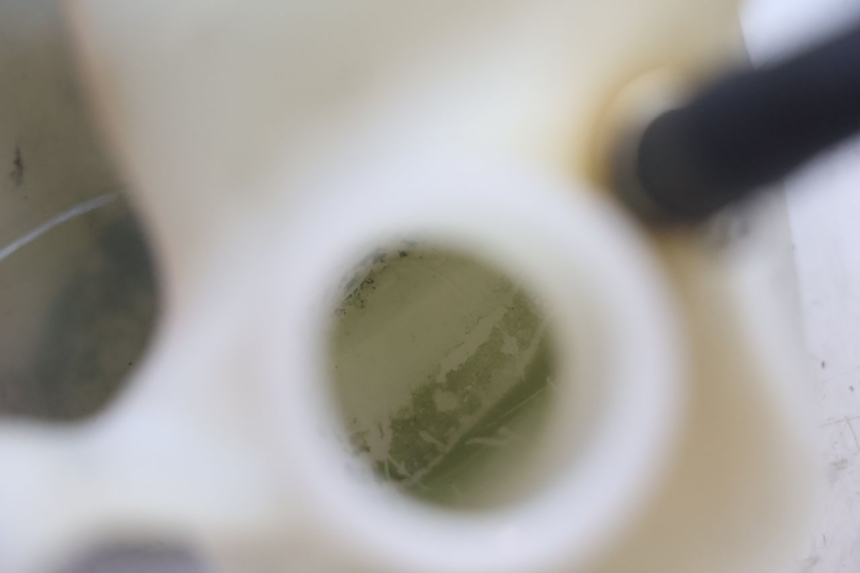 photo de COOLANT EXPANSION BOTTLE HONDA ST PAN EUROPEAN 1100 (1990 - 2002) - Alternative perspective
