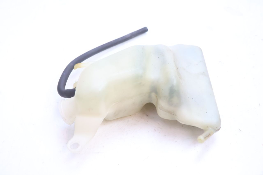 photo de COOLANT EXPANSION BOTTLE HONDA ST PAN EUROPEAN 1100 (1990 - 2002) - Fixing points details