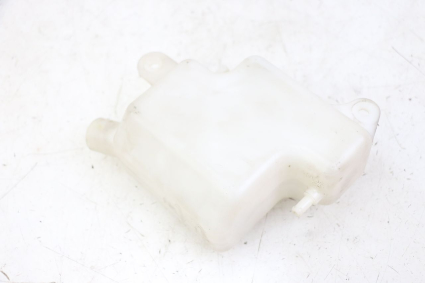 photo de COOLANT EXPANSION BOTTLE SUZUKI BURGMAN 125 (2015 - 2017) - Component detail