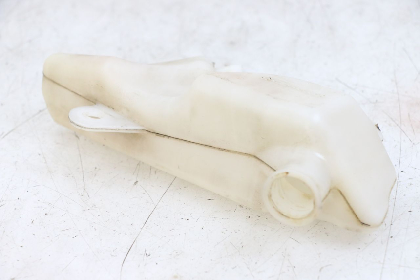 photo de EXPANSION TANK YAMAHA XMAX X-MAX 125 (2006 - 2009) - Alternative perspective