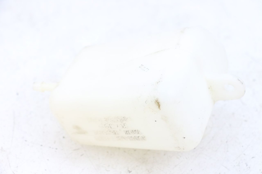 photo de COOLANT EXPANSION BOTTLE KYMCO XCITING 250 (2006 - 2009) - Component detail