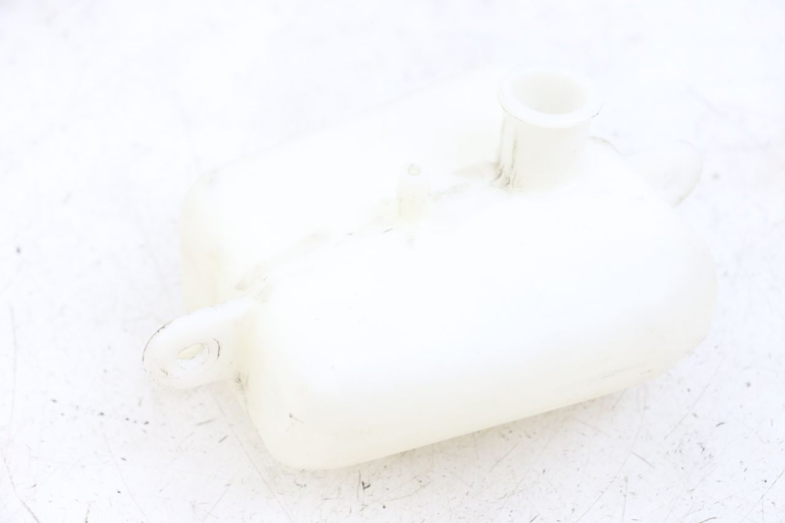 photo de COOLANT EXPANSION BOTTLE KYMCO XCITING 250 (2006 - 2009) - Zoom on usage condition