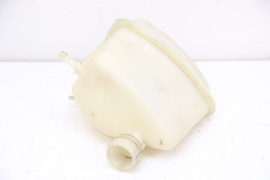 photo de EXPANSION TANK PIAGGIO XEVO - X EVO 125 (2007 - 2017) - Zoom on usage condition