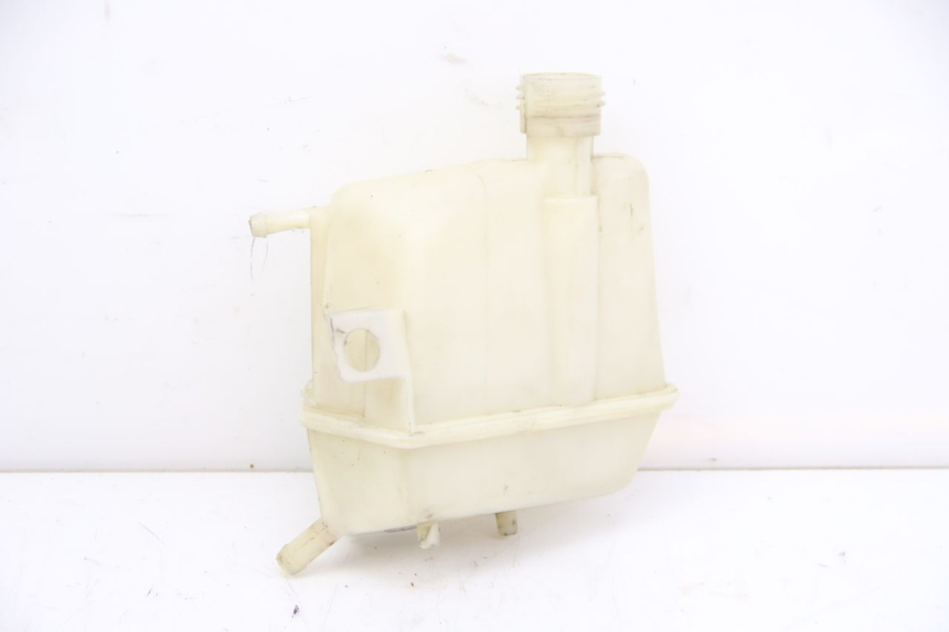 photo de EXPANSION TANK PIAGGIO XEVO - X EVO 125 (2007 - 2017) - Fixing points details