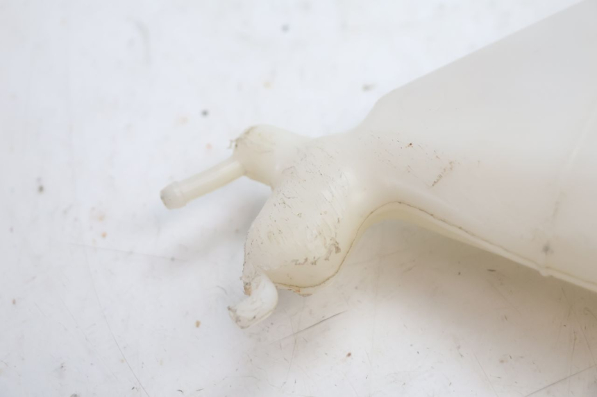 photo de COOLANT EXPANSION BOTTLE HONDA XLV VARADERO 125 (2007 - 2012) - Alternative perspective
