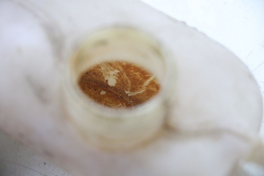 photo de COOLANT EXPANSION BOTTLE YAMAHA AEROX 50 (1997 - 2006) - Zoom on usage condition