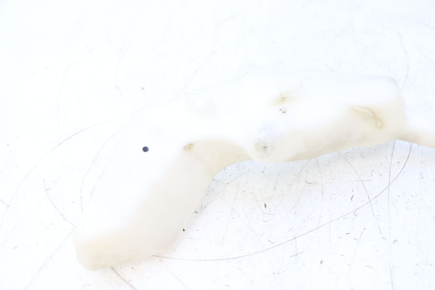 photo de COOLANT EXPANSION BOTTLE YAMAHA YP MAJESTY 125 (1998 - 2001) - Component detail