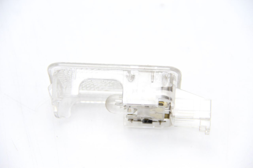 photo de PILOT LIGHT HONDA FES PANTHEON 125 (2003 - 2007) - Alternative perspective