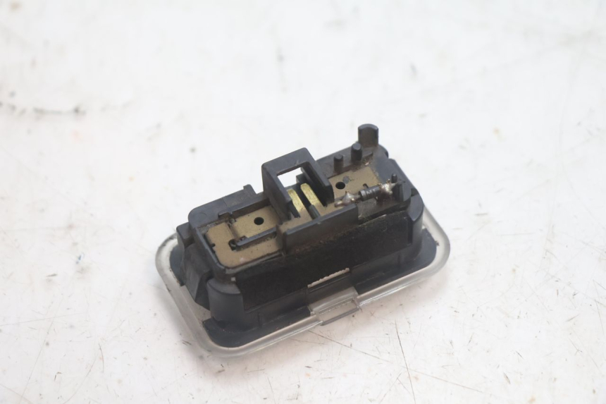 photo de PILOT LIGHT HONDA FJS SILVER WING SILVERWING 400 (2005 - 2008) - Alternative perspective