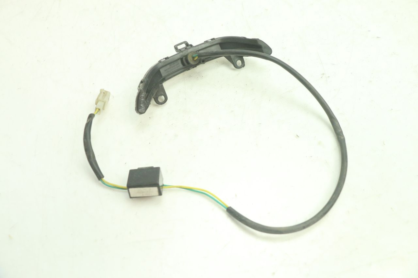 photo de POSITION LIGHT PEUGEOT KISBEE 4T 50 (2018 - 2022) - Alternative perspective