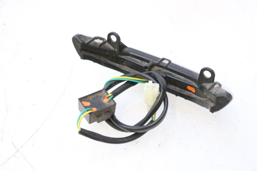 photo de POSITION LIGHT PEUGEOT KISBEE 4T 50 (2018 - 2022) - Fixing points details