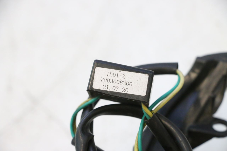 photo de POSITION LIGHT PEUGEOT KISBEE 4T 50 (2018 - 2022) - Surface and material condition