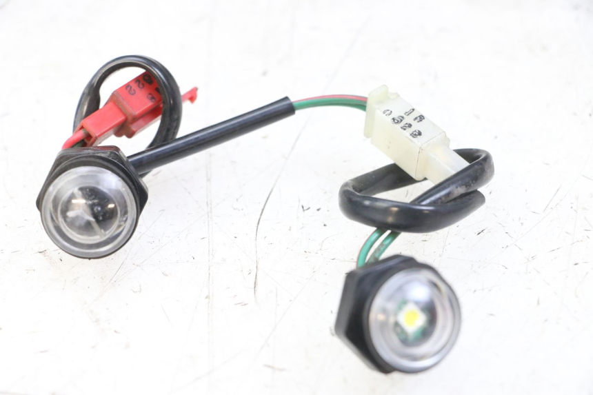 photo de POSITION LIGHT KYMCO X-TOWN XTOWN 125 (2016 - 2021) - Zoom on usage condition