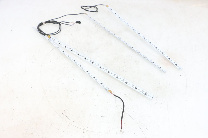 photo de PILOT LIGHT DUALTRON MINI SPECIAL 1 - Distinctive features