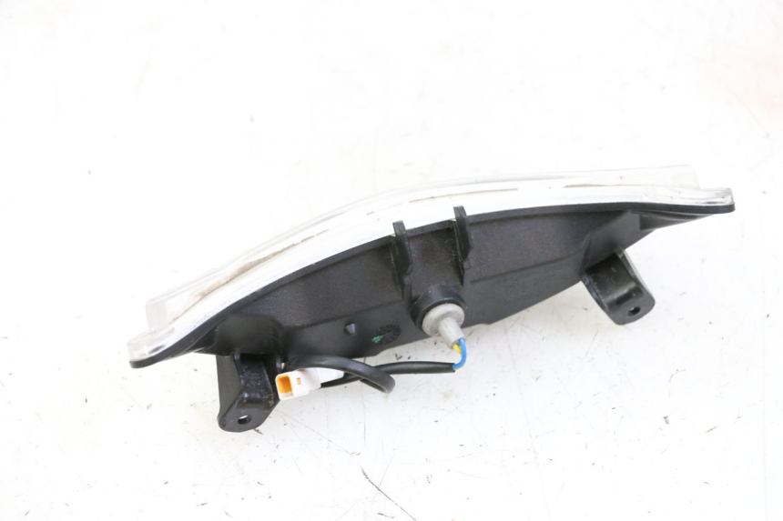 photo de PILOT LIGHT PIAGGIO MP3 500 (2014 - 2017) - Alternative perspective