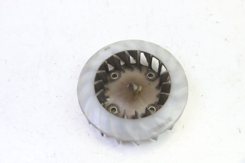 photo de FAN KYMCO AGILITY NAKED RENOUVO 2T 50 (2011 - 2018) - Zoom on usage condition