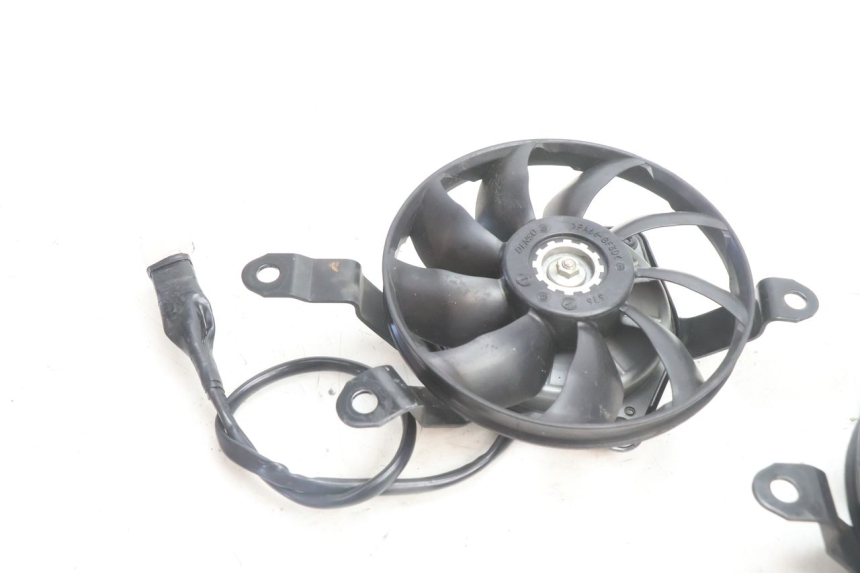 photo de FAN YAMAHA FZ8 800 (2010 - 2016) - Component detail
