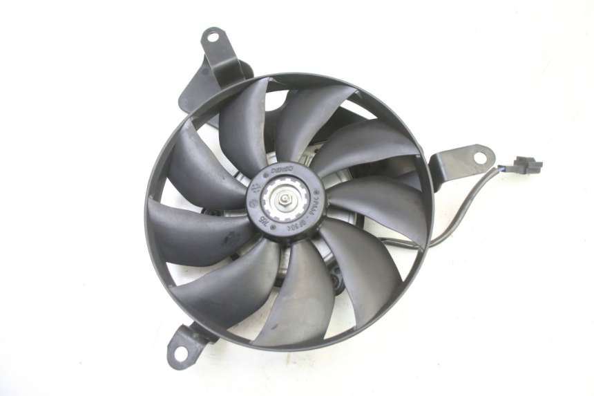 photo de FAN SUZUKI GSR 750 (2011 - 2017) - Main view