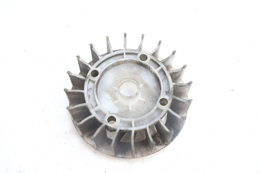 photo de FAN PEUGEOT KISBEE 4T 50 (2010 - 2017) - Main view