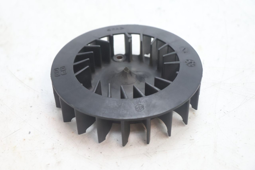 photo de FAN PIAGGIO LIBERTY 50 (1998 - 2003) - Zoom on usage condition