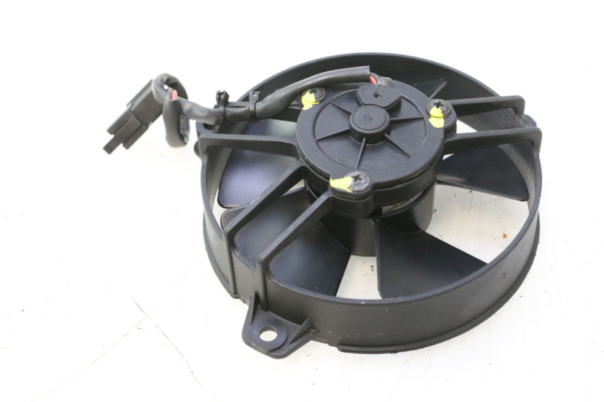photo de FAN PIAGGIO MP3 HPE 530 (2022 - 2026) - Technical close-up