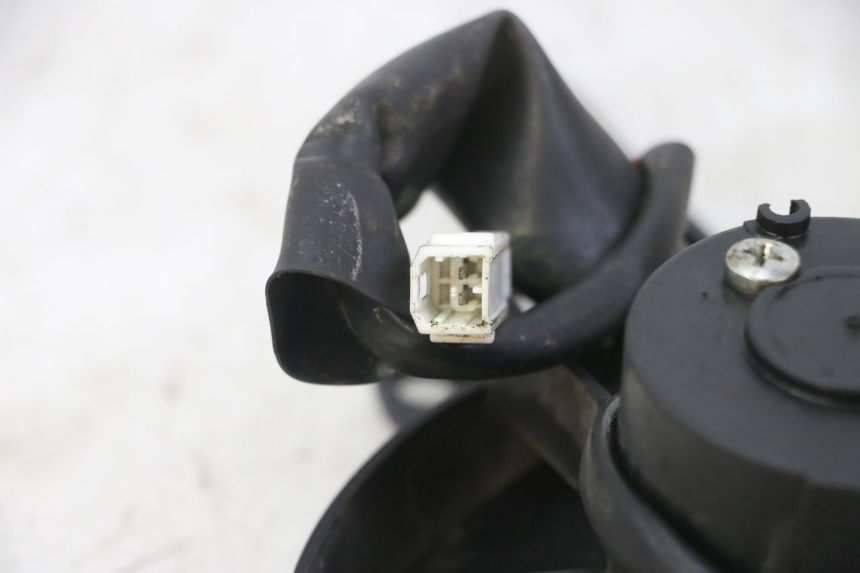 photo de FAN PIAGGIO MP3 LT 300 (2010 - 2016) - Alternative perspective