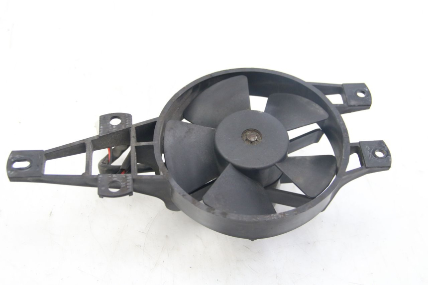 photo de FAN PIAGGIO MP3 125 (2006 - 2014) - Zoom on usage condition