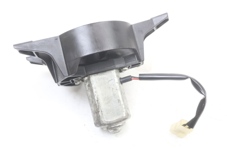 photo de FAN PIAGGIO BEVERLY 125 (1998 - 2005) - Alternative perspective