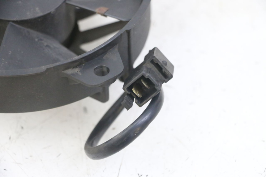 photo de FAN YAMAHA X-MAX XMAX 125 (2010 - 2013) - Alternative perspective