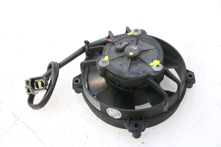 photo de FAN YAMAHA XMAX X-MAX 125 (2006 - 2009) - Zoom on usage condition