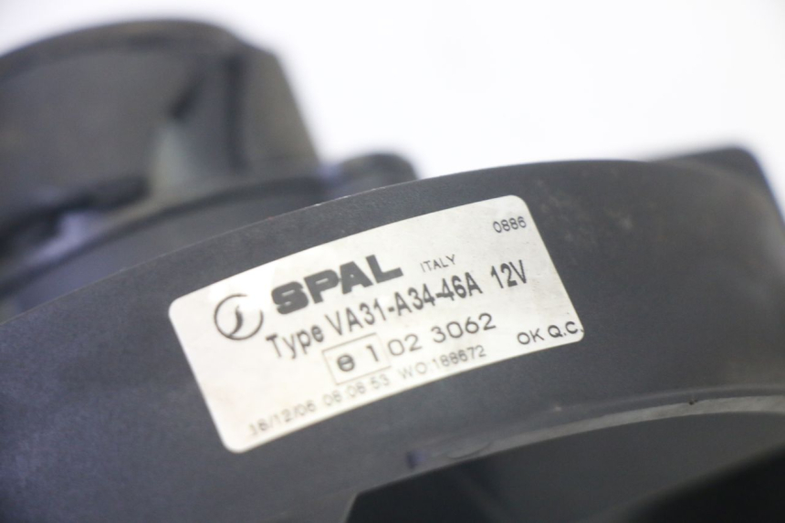 photo de FAN YAMAHA YP MAJESTY 125 (2007 - 2010) - Technical close-up